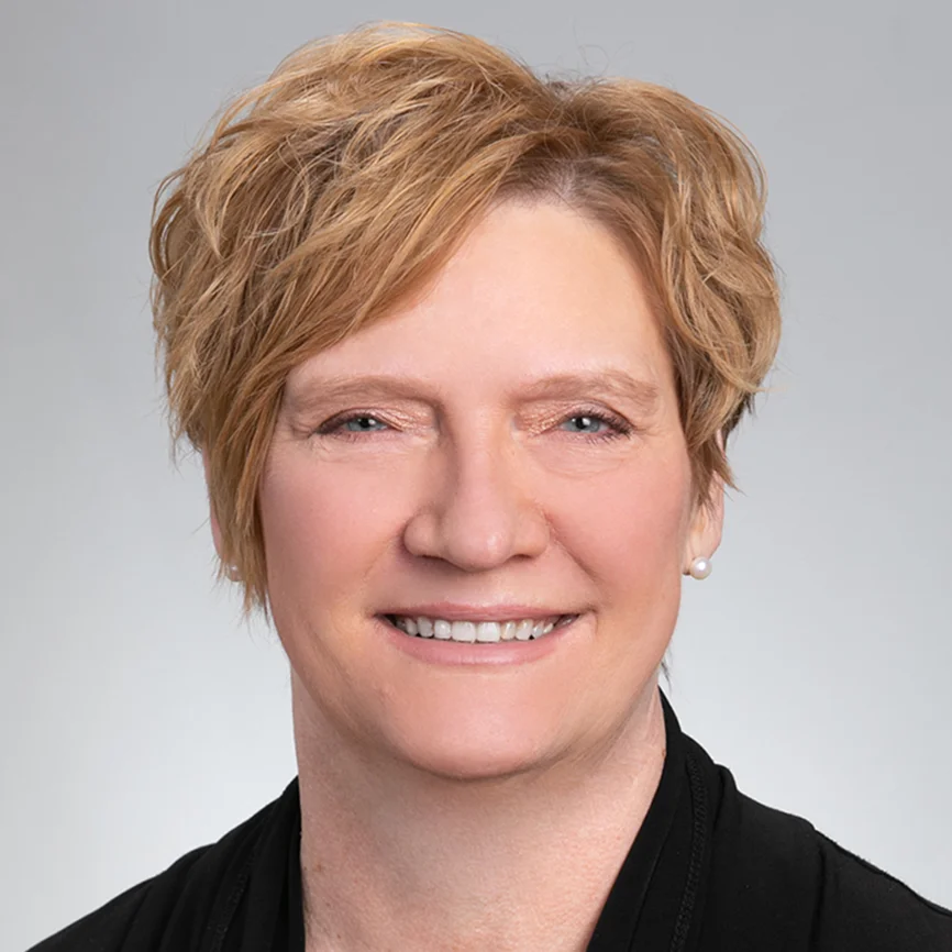 vickie-r4-director-23-24